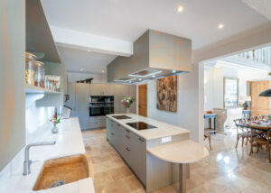 Mas authentique rénové avec confort moderne