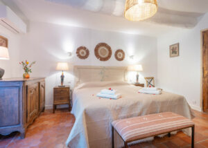 Draps et serviettes fournis pour votre séjour