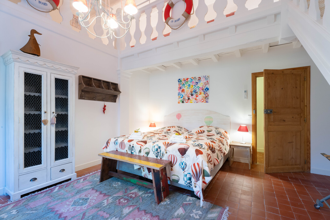 Perfect farmhouse for group vacations Provençal charm with modern amenities