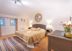 9 spacious and bright bedrooms