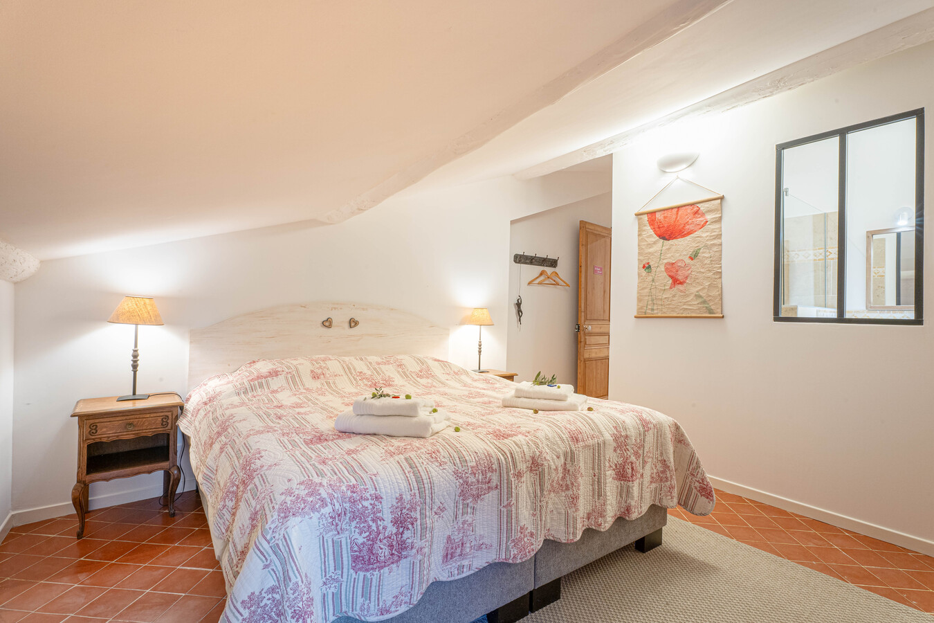 9 comfortable bedrooms in Provence Silent air conditioning for optimal comfort
